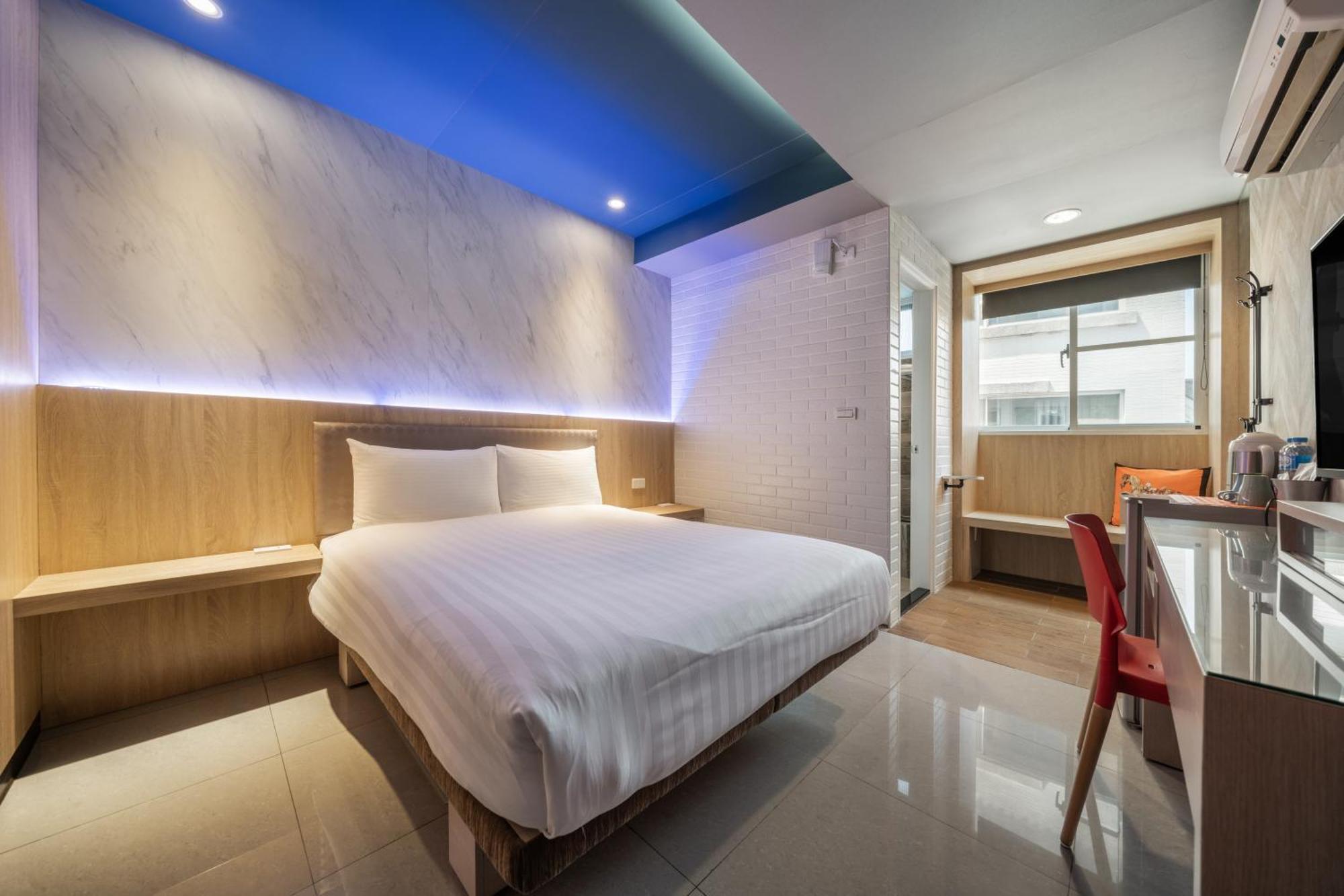 S&E Hotel Tainan Bagian luar foto