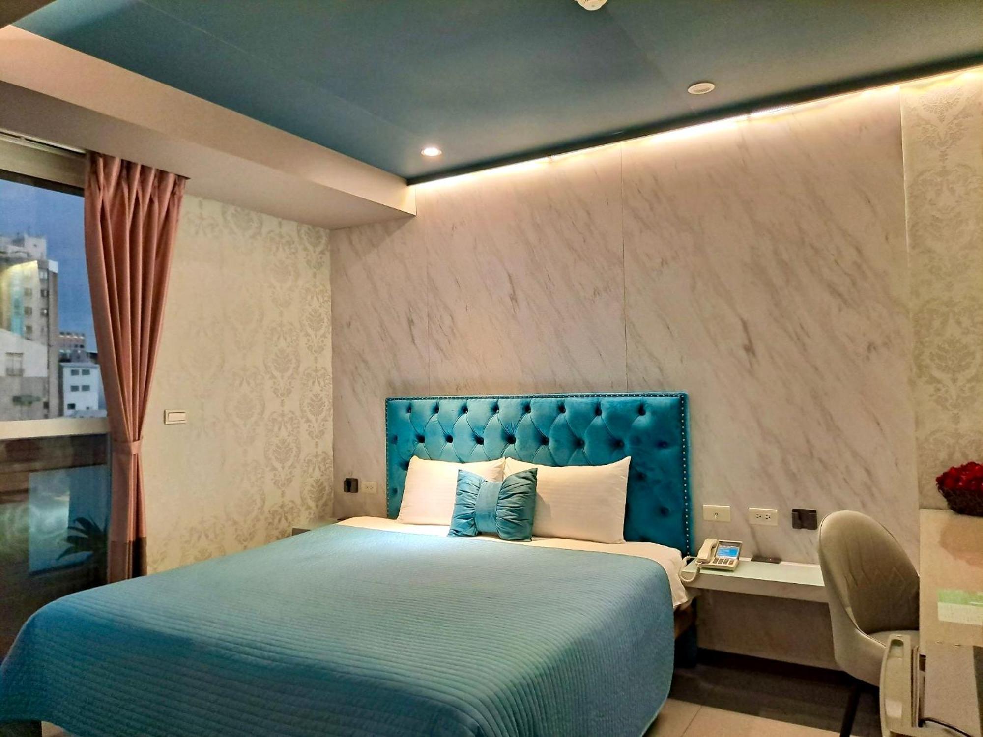 S&E Hotel Tainan Bagian luar foto