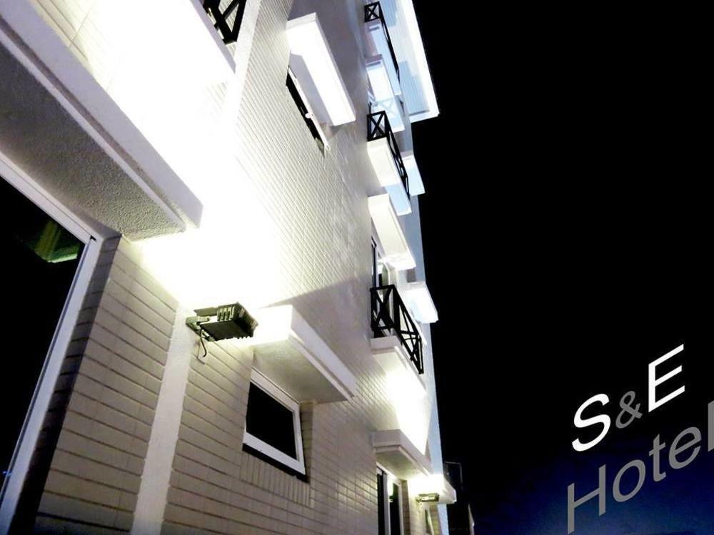 S&E Hotel Tainan Bagian luar foto