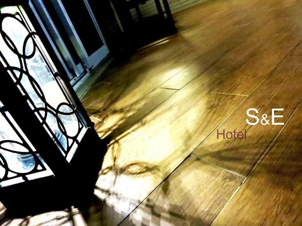 S&E Hotel Tainan Bagian luar foto