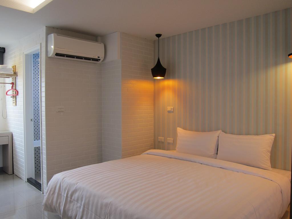 S&E Hotel Tainan Bagian luar foto